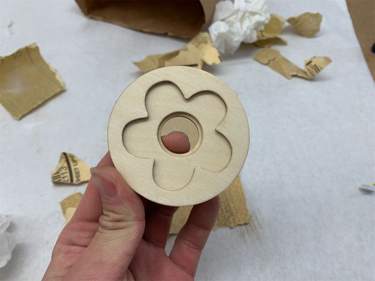 three layer of wood glued together